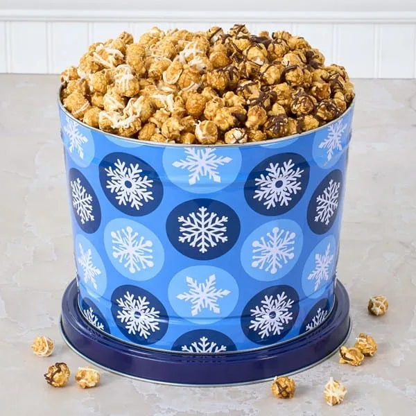 Winter Wishes Chocolate-Drizzled Caramel Popcorn Duo